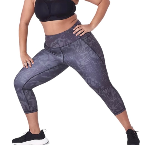 Lane Bryant Women’s Plus Size LIVI High-Rise LIVI Soft Capri Legging 1X 2X 3X 4X - Picture 10 of 14